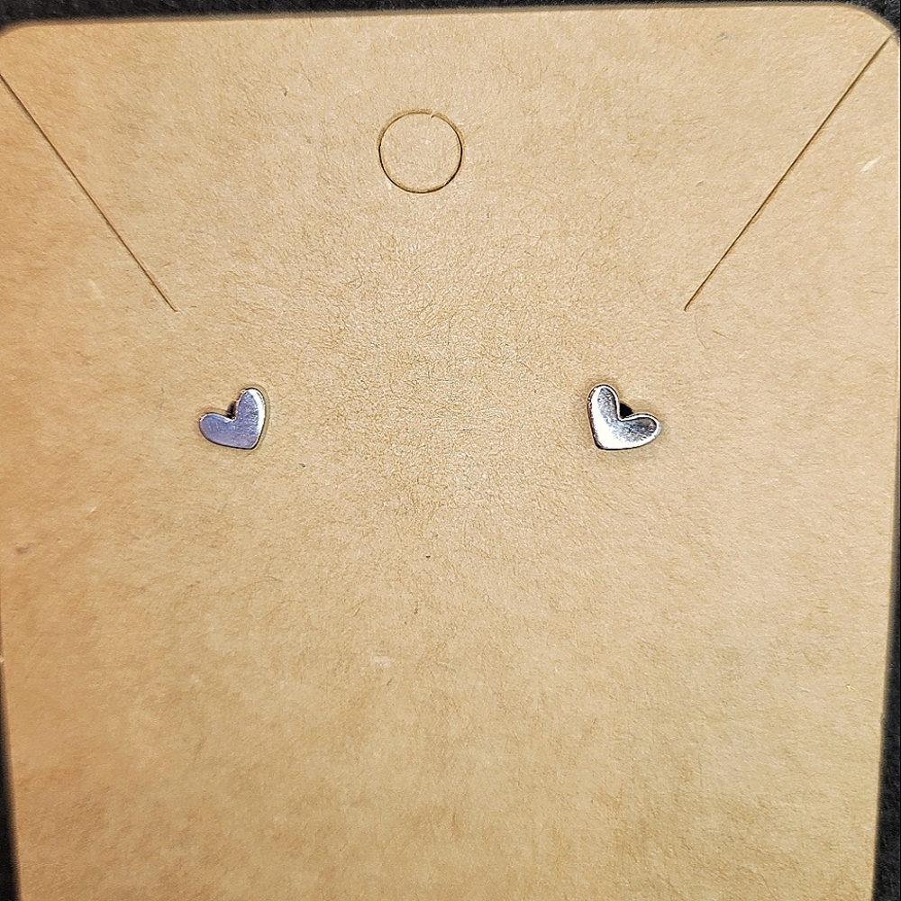Silver heart post earrings NWOT
